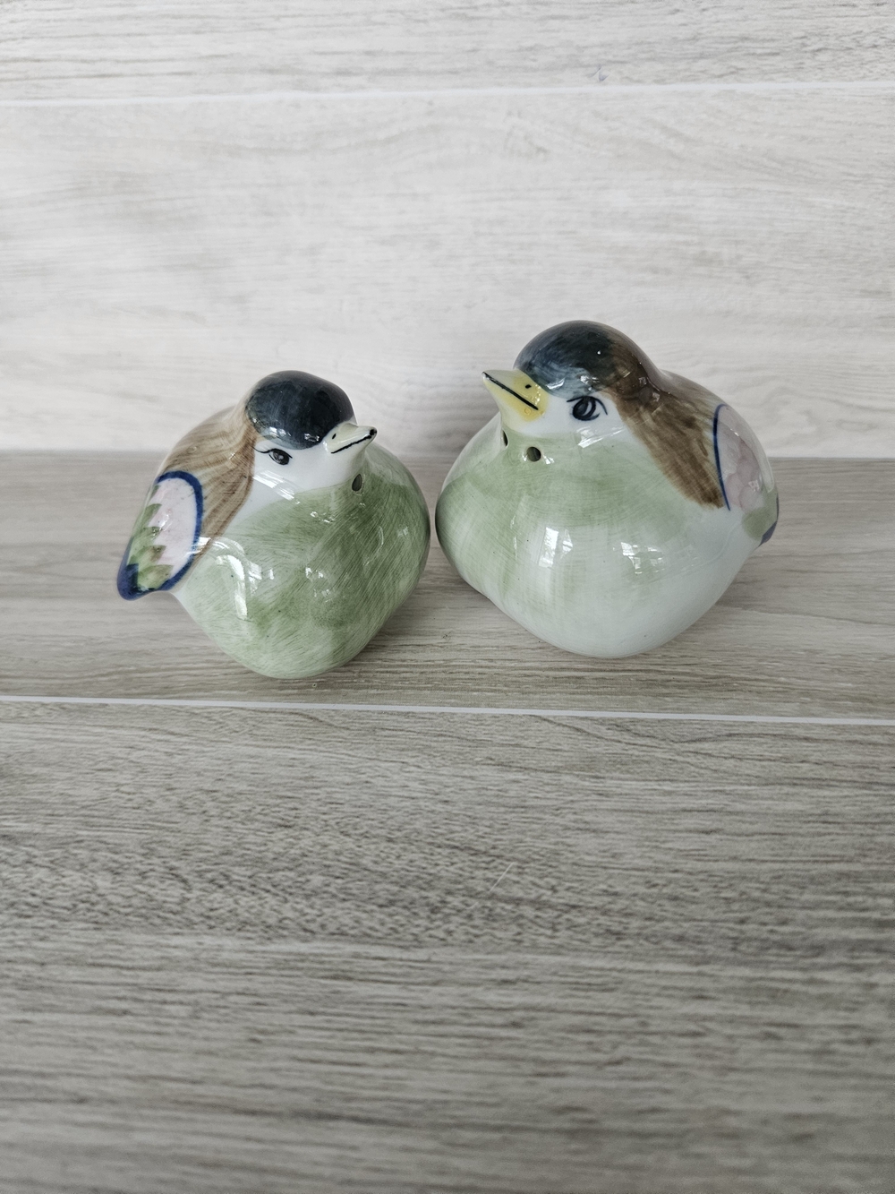 Ceramic Green Bird Salt and Pepper Shaker Set Vintage